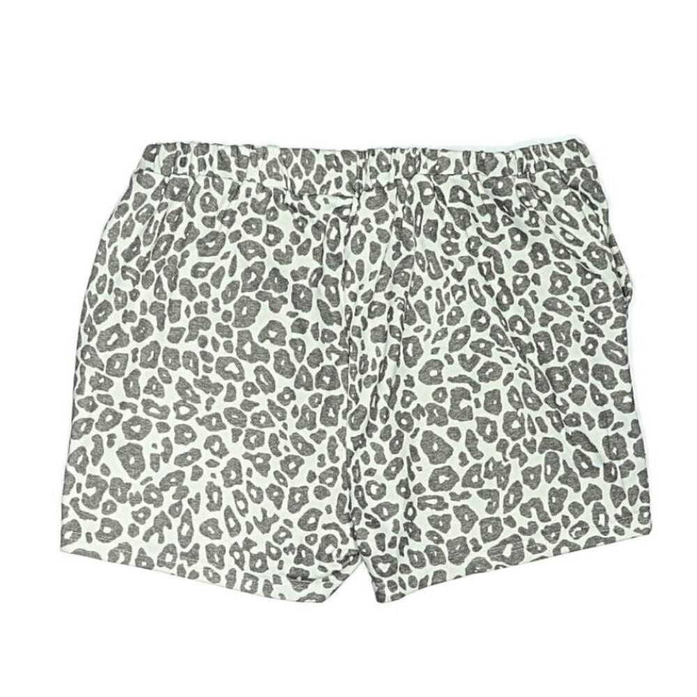 Shorts large